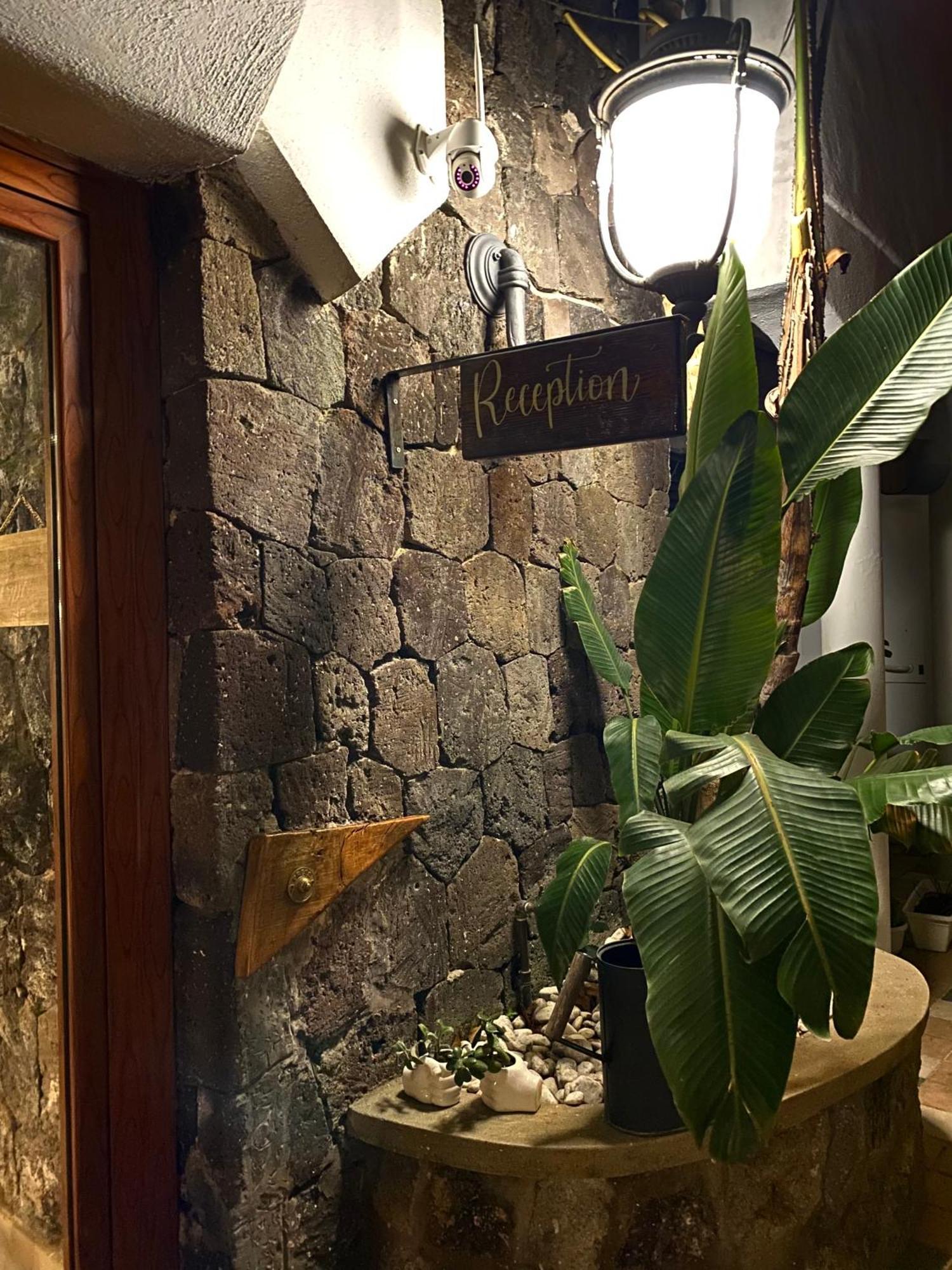 Black Market Hotel Искья Экстерьер фото