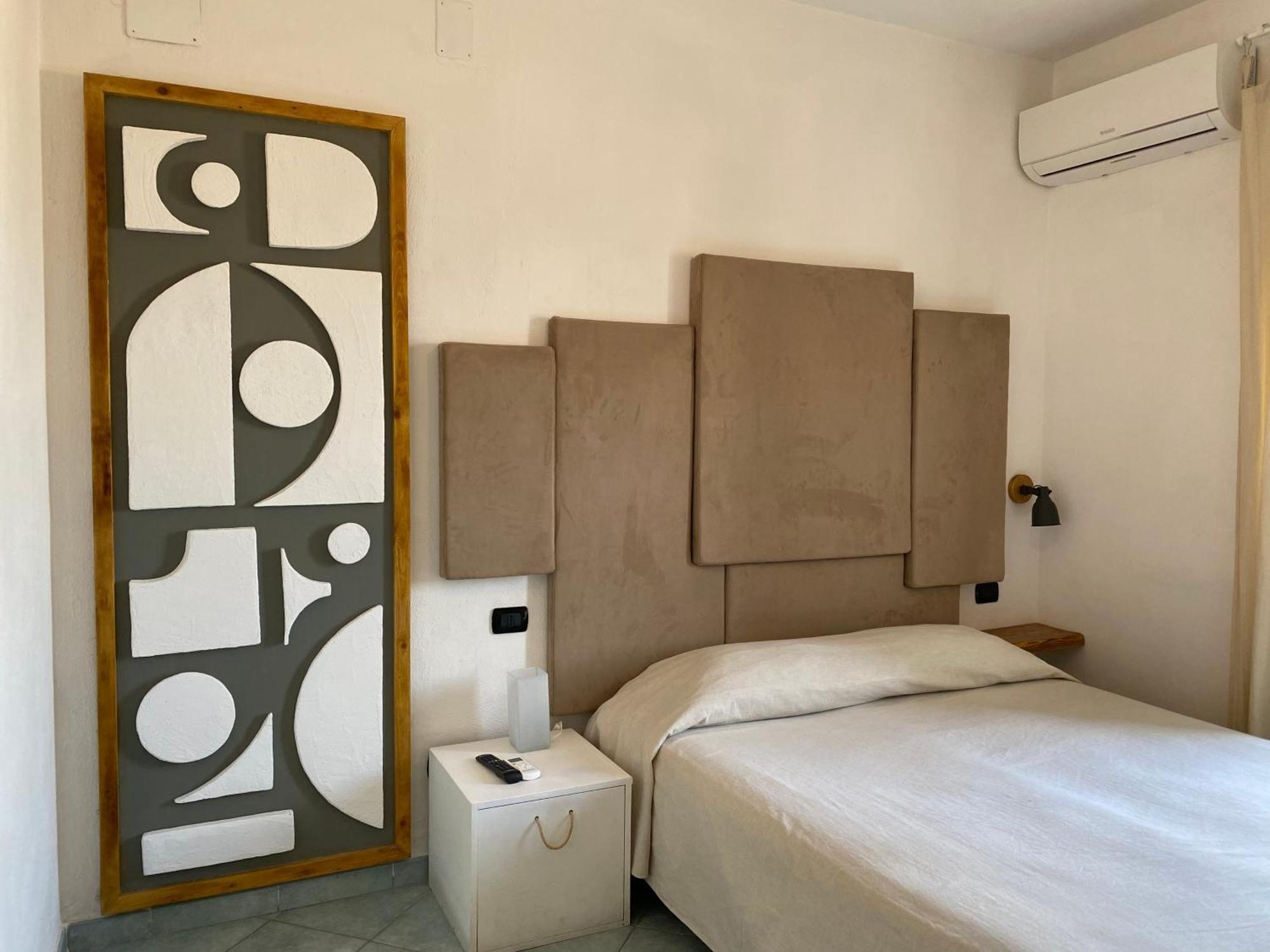 Black Market Hotel Искья Экстерьер фото