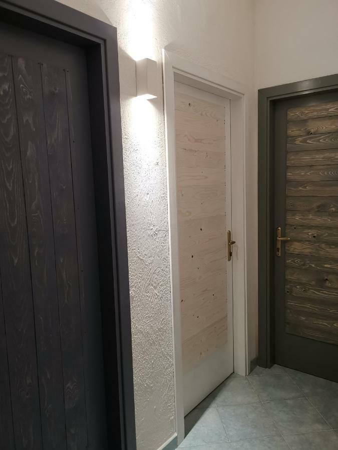 Black Market Hotel Искья Экстерьер фото
